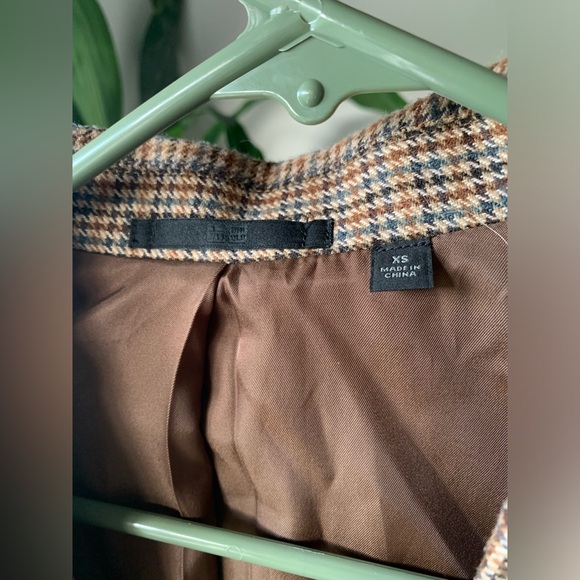 Uniqlo Brown Blazer - Size XS - Picture 2 of 5